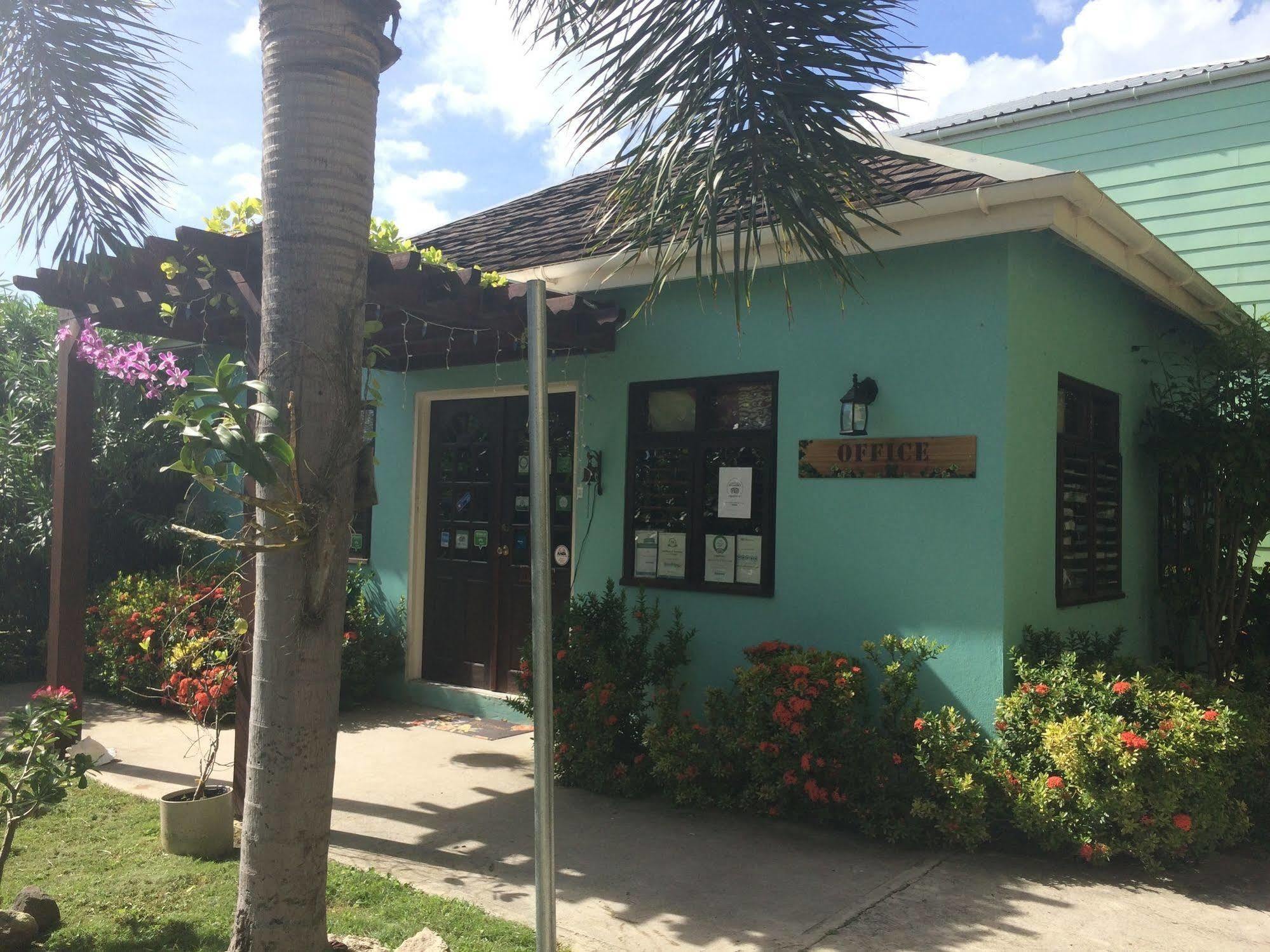 Dickenson Bay Buccaneer Beach Club מראה חיצוני תמונה